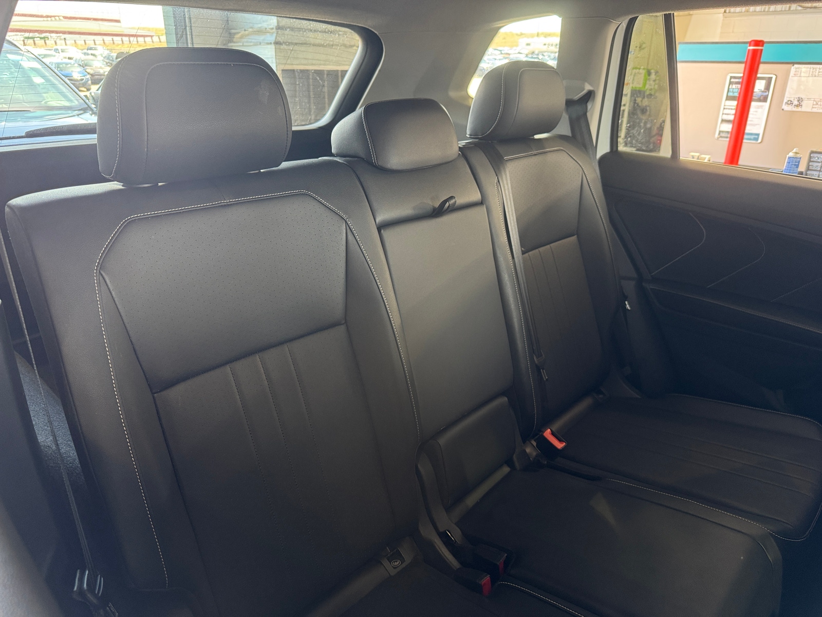Thumbnail: 2022 Volkswagen Tiguan - 5