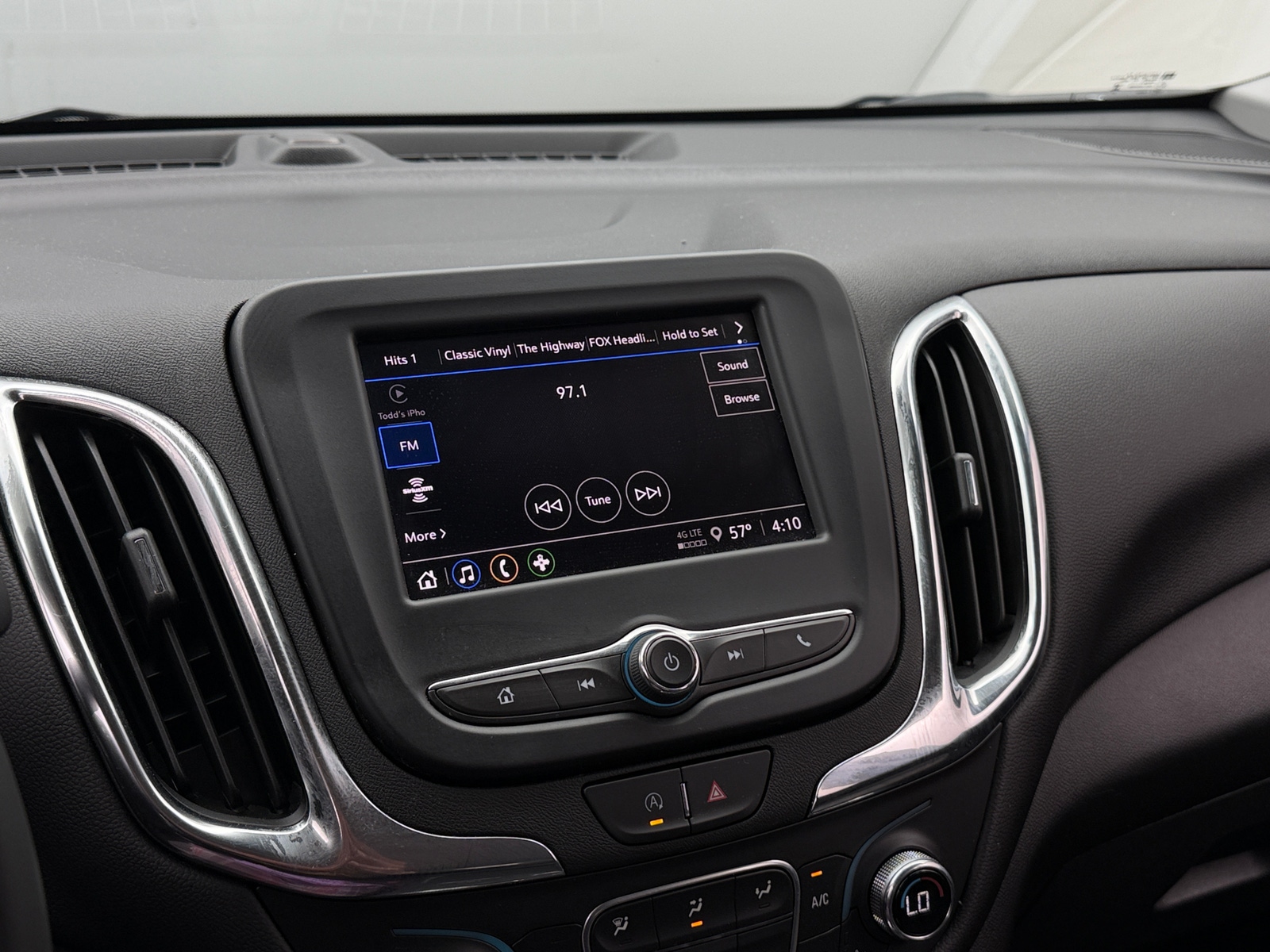 Thumbnail: 2024 Chevrolet Equinox - 4
