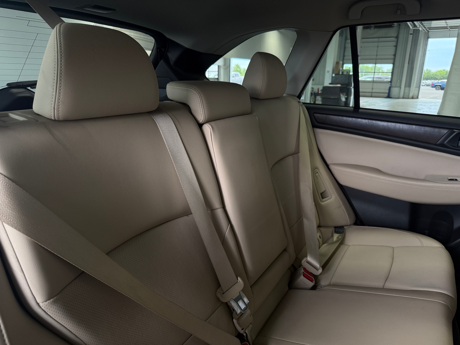 Thumbnail: 2015 Subaru Outback - 5
