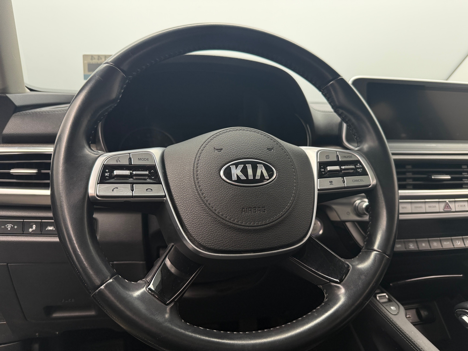 Thumbnail: 2020 Kia Telluride - 4