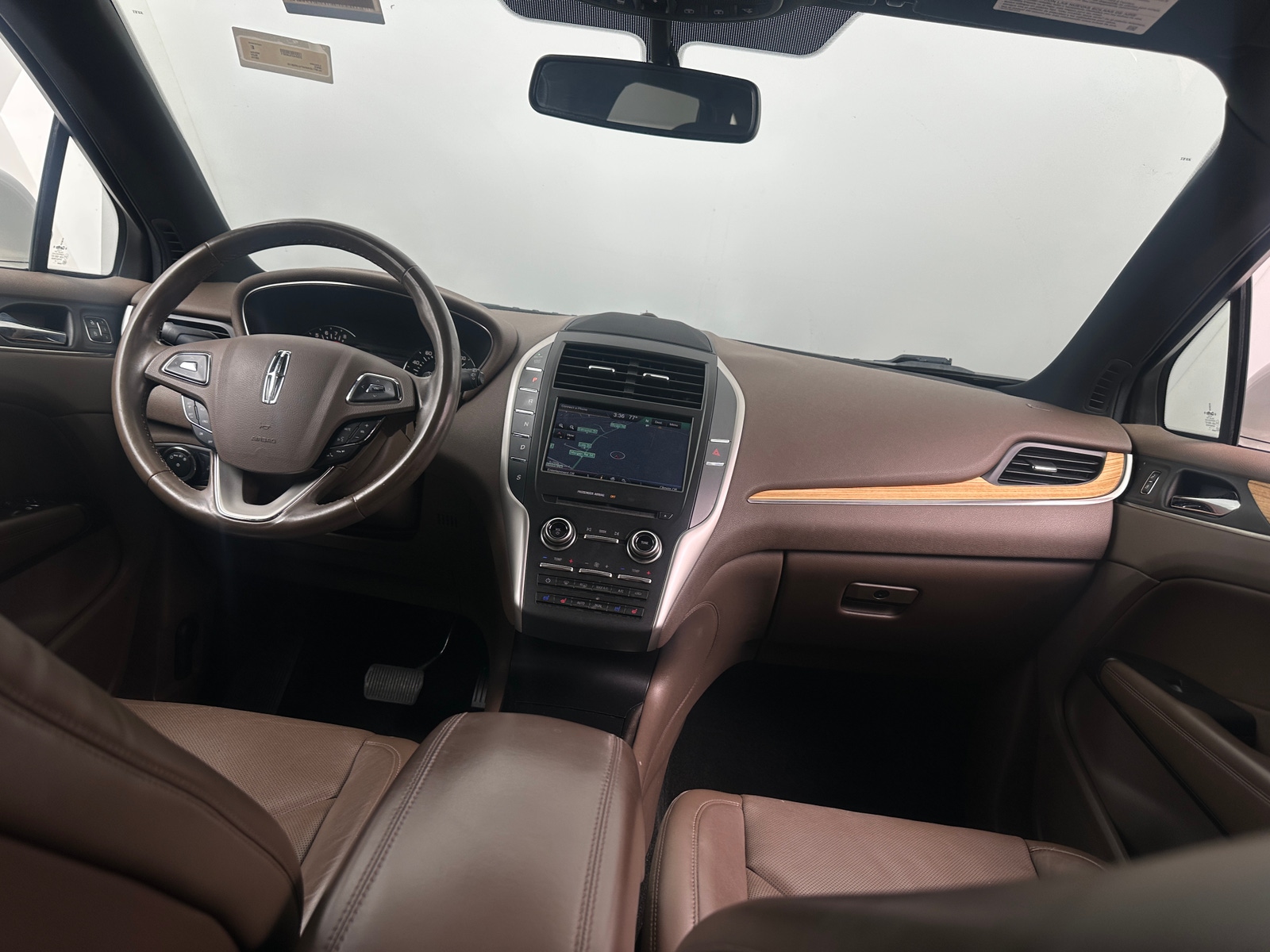 Thumbnail: 2015 Lincoln MKC - 2