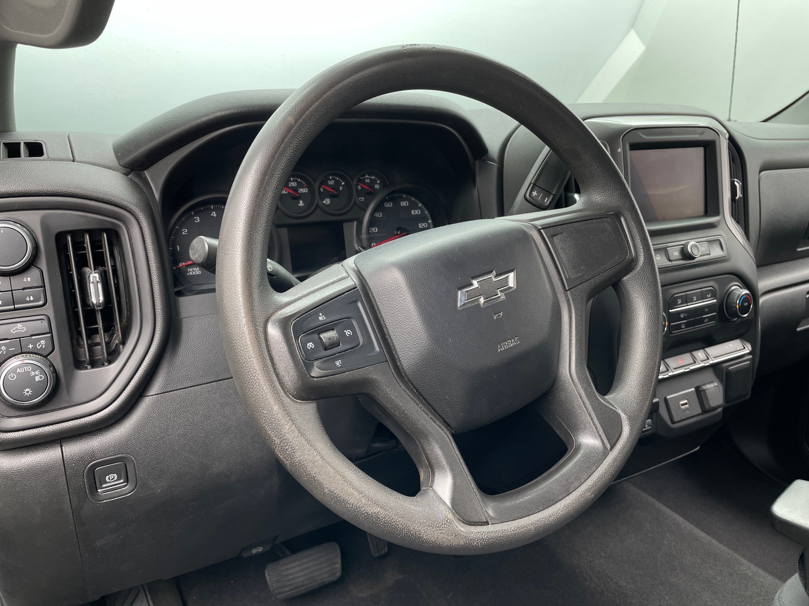 Thumbnail: 2020 Chevrolet Silverado 1500 - 5