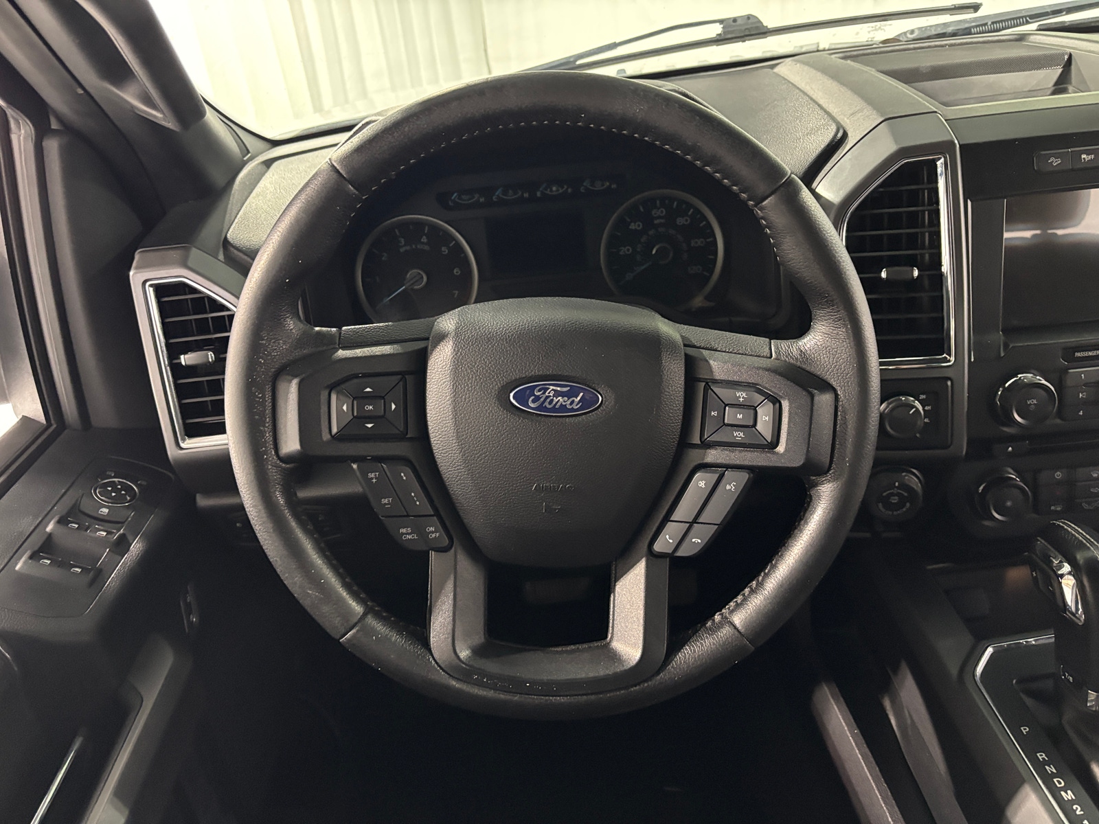 Thumbnail: 2016 Ford Econoline - 5