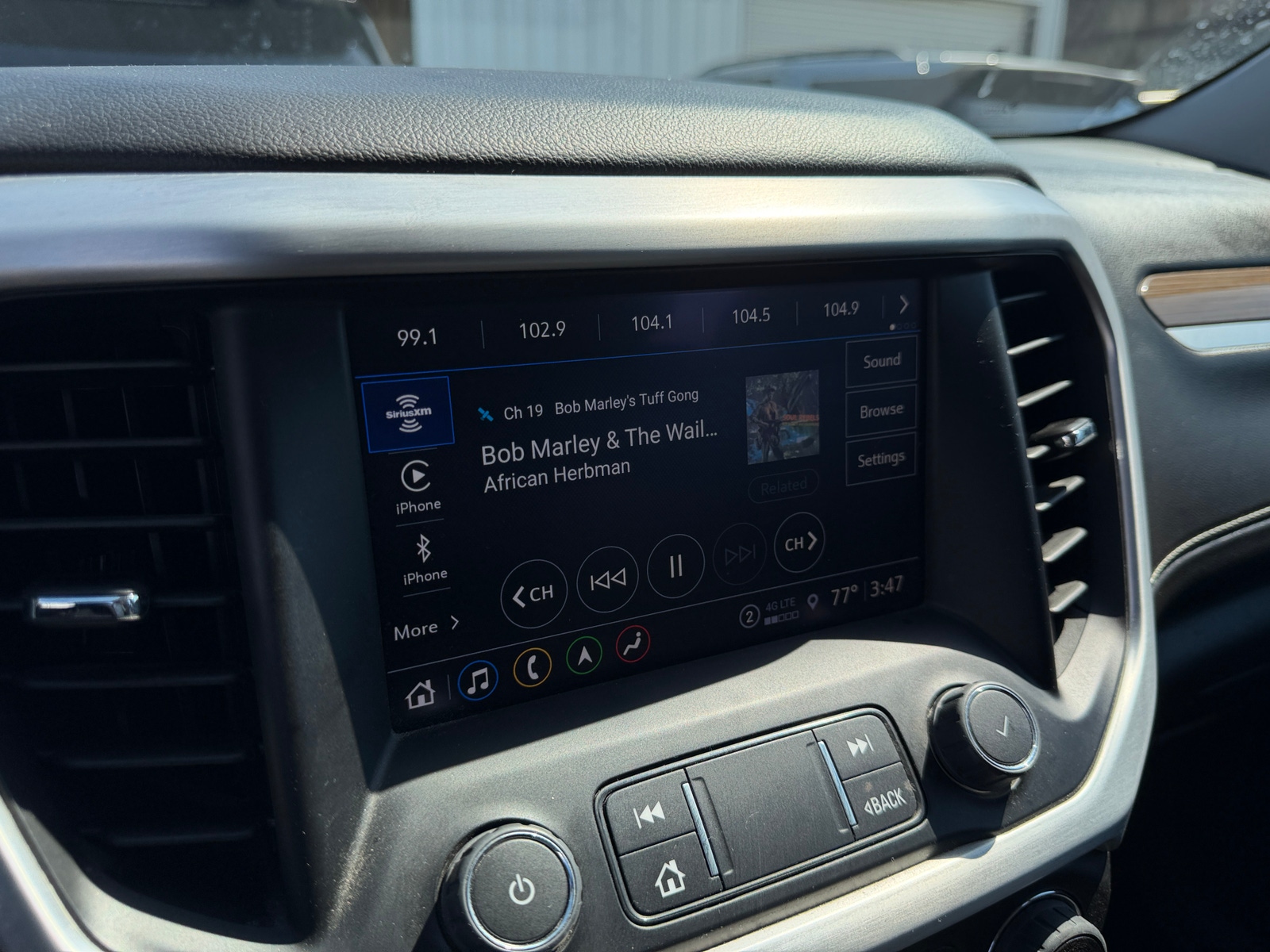 Thumbnail: 2023 GMC Acadia - 4