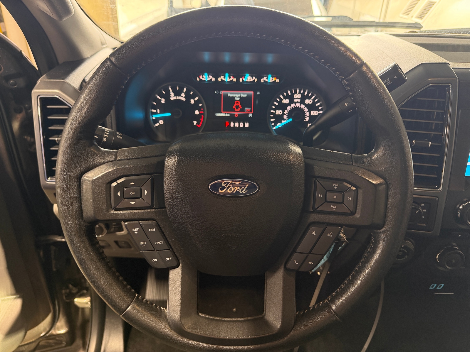 Thumbnail: 2018 Ford Econoline - 5