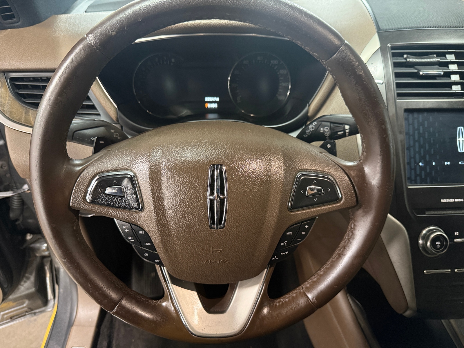 Thumbnail: 2017 Lincoln MKC - 4