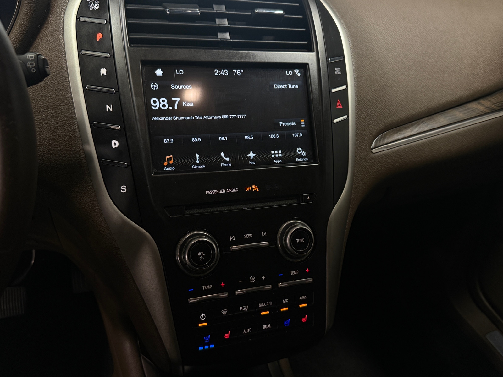Thumbnail: 2017 Lincoln MKC - 3