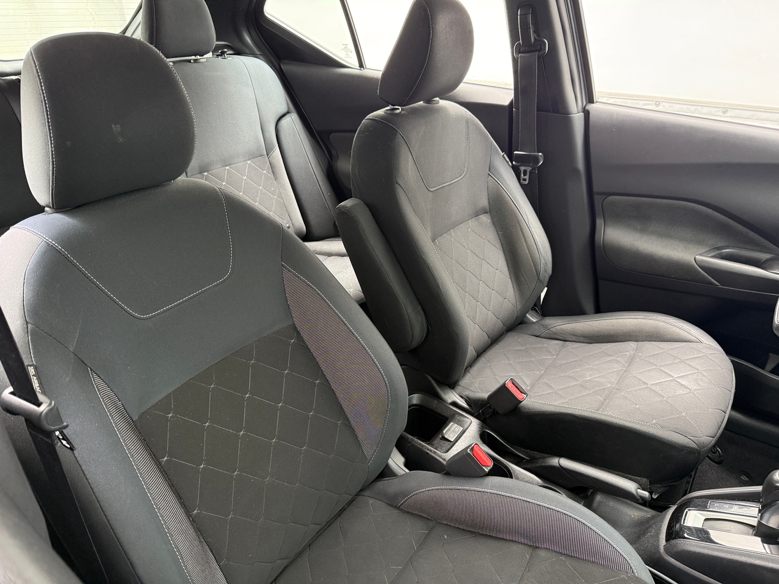 Thumbnail: 2020 Nissan Kicks - 2