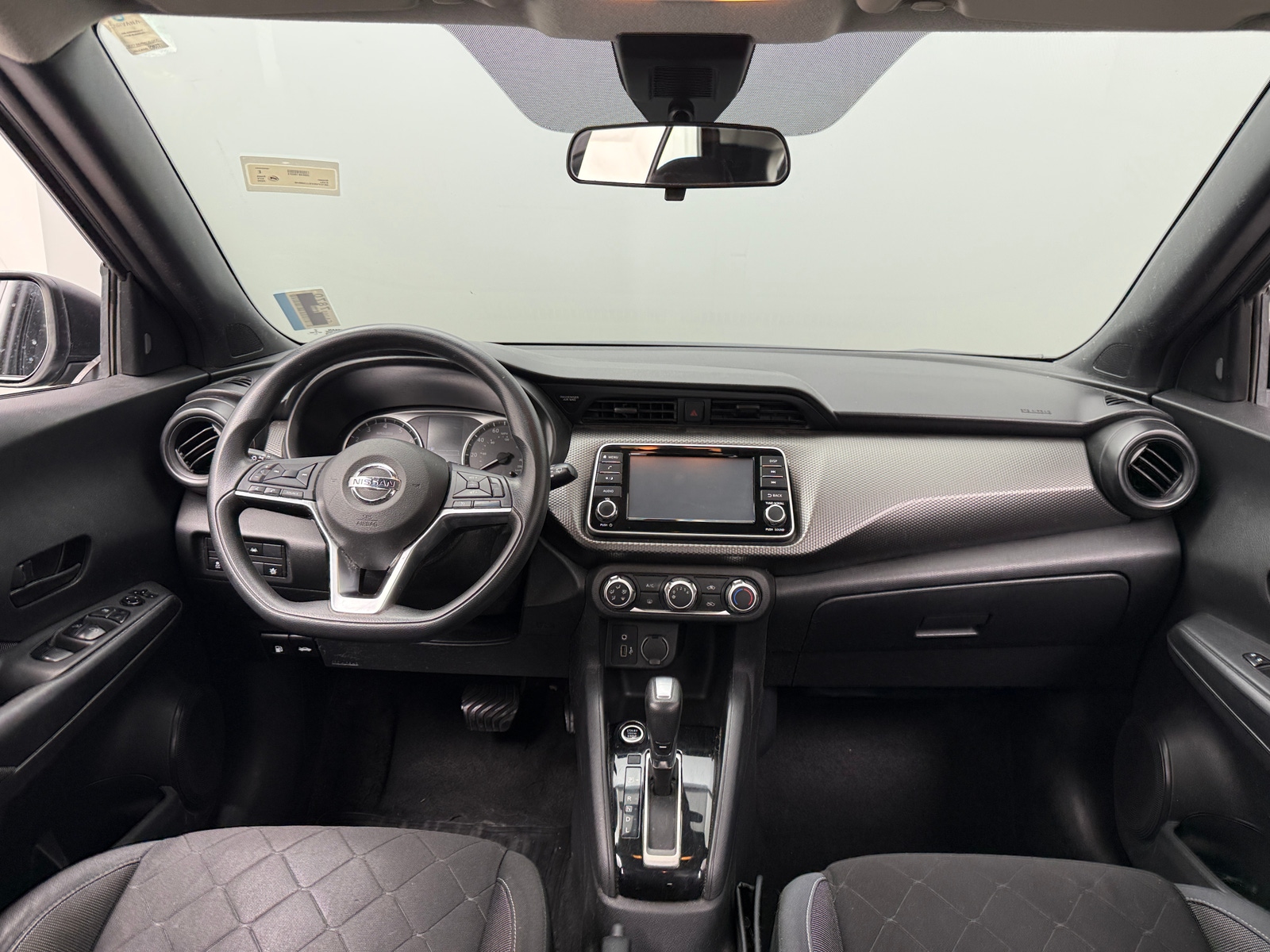 Thumbnail: 2020 Nissan Kicks - 3