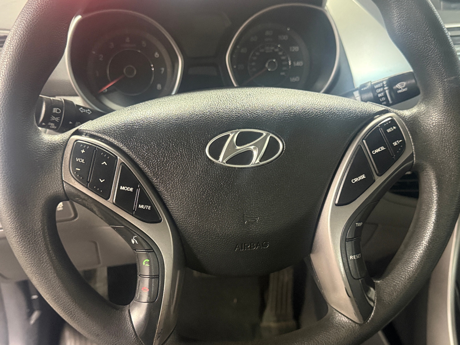 Thumbnail: 2013 Hyundai Elantra - 5