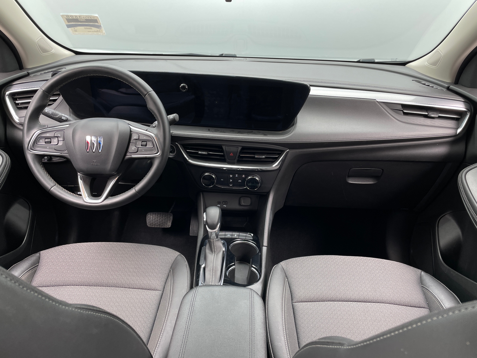 Thumbnail: 2025 Buick Encore GX - 2