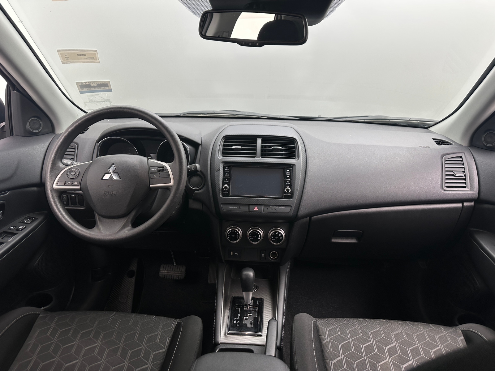 Thumbnail: 2025 Mitsubishi Outlander Sport - 3