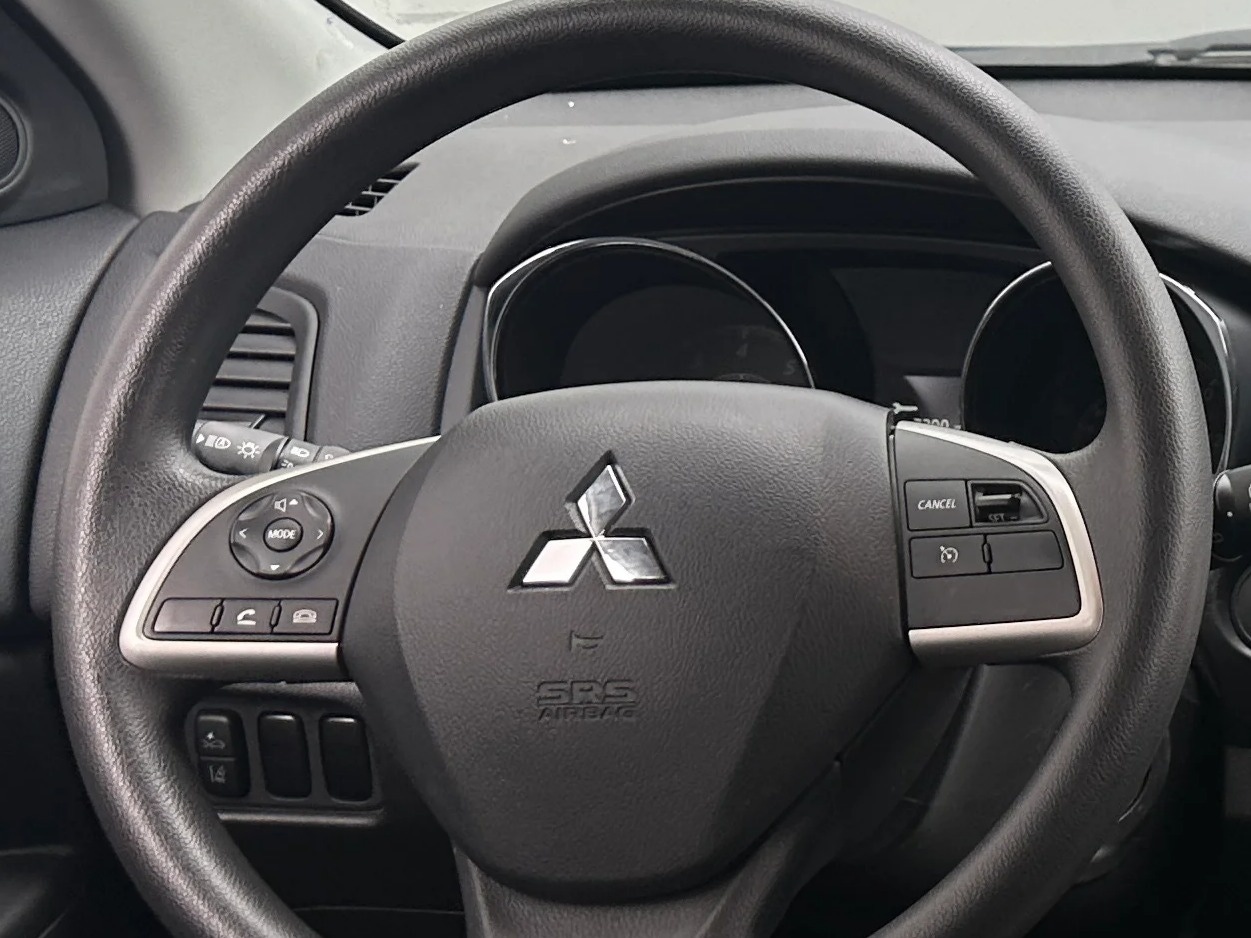 Thumbnail: 2025 Mitsubishi Outlander Sport - 5