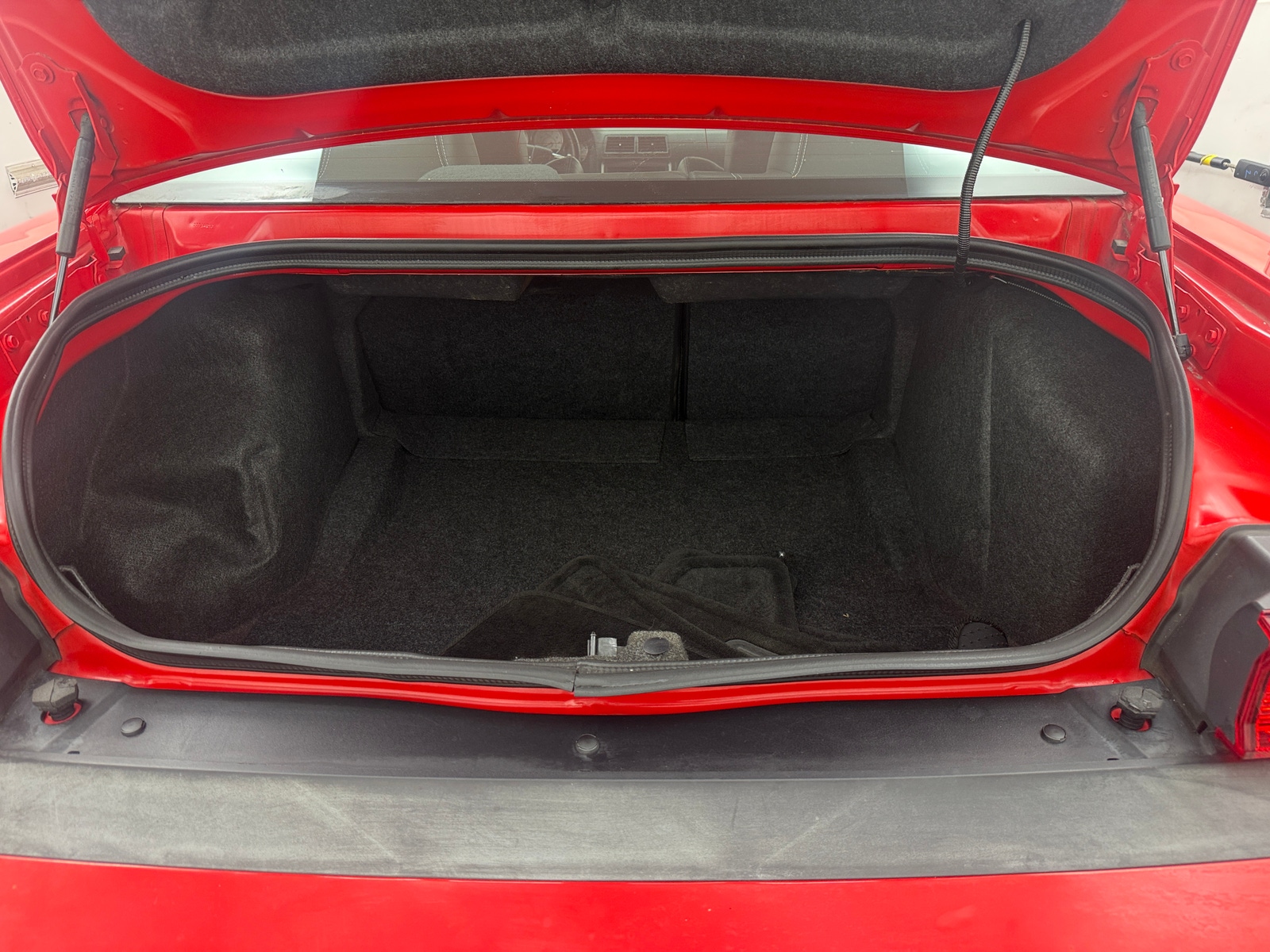 Thumbnail: 2014 Dodge Challenger - 4