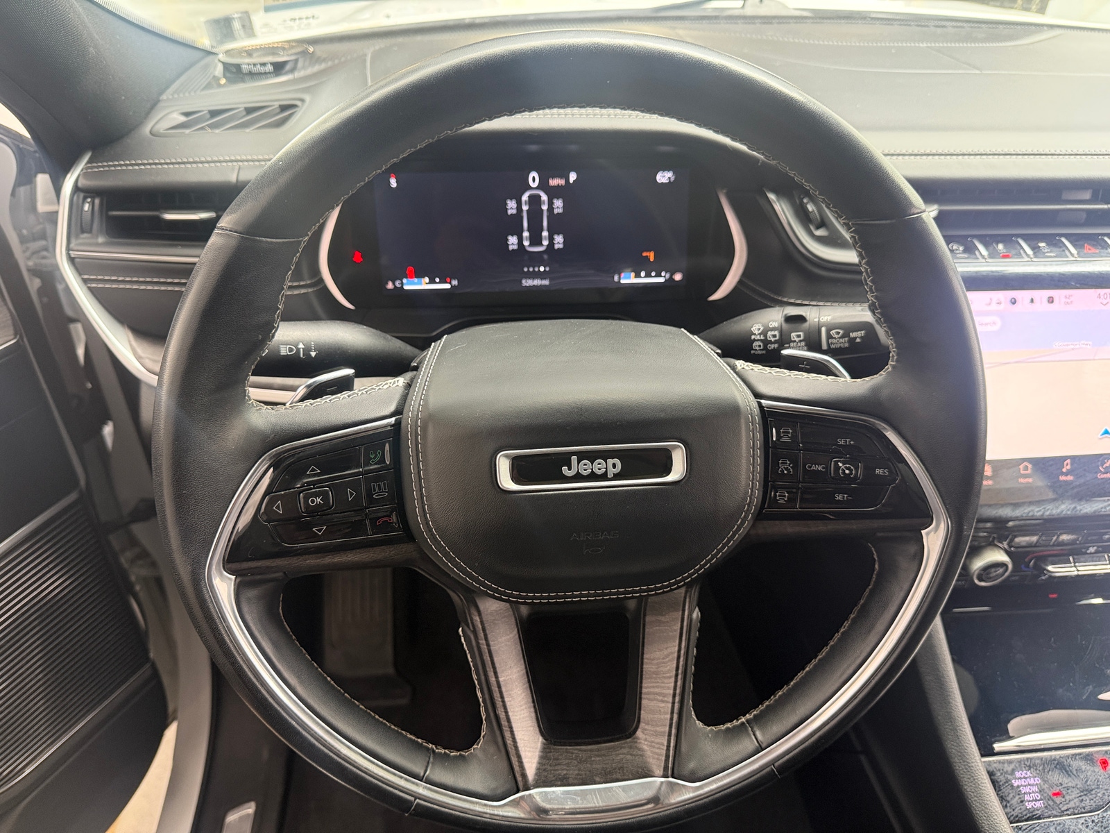 Thumbnail: 2022 Jeep Grand Cherokee L - 4