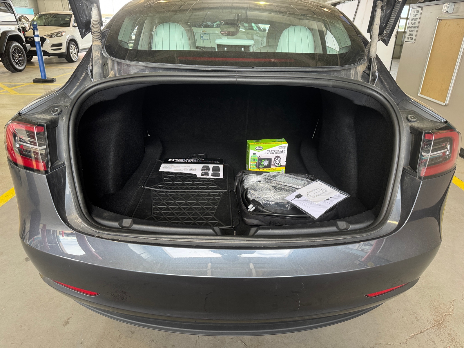 Thumbnail: 2023 Tesla Model 3 - 6