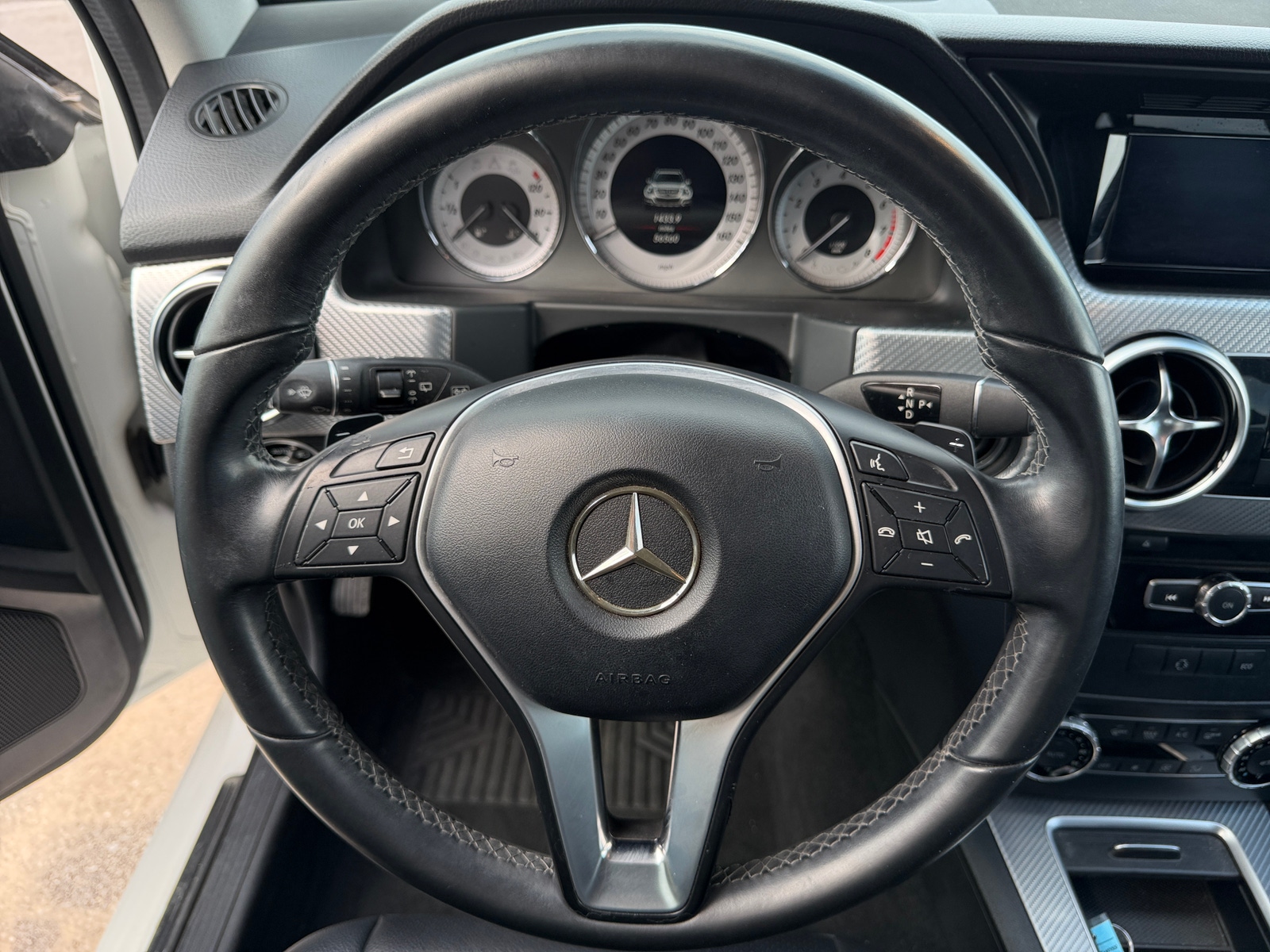 Thumbnail: 2015 Mercedes-Benz GLK - 4