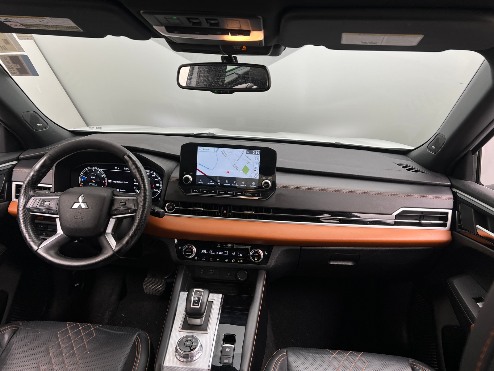 Thumbnail: 2022 Mitsubishi Outlander - 2