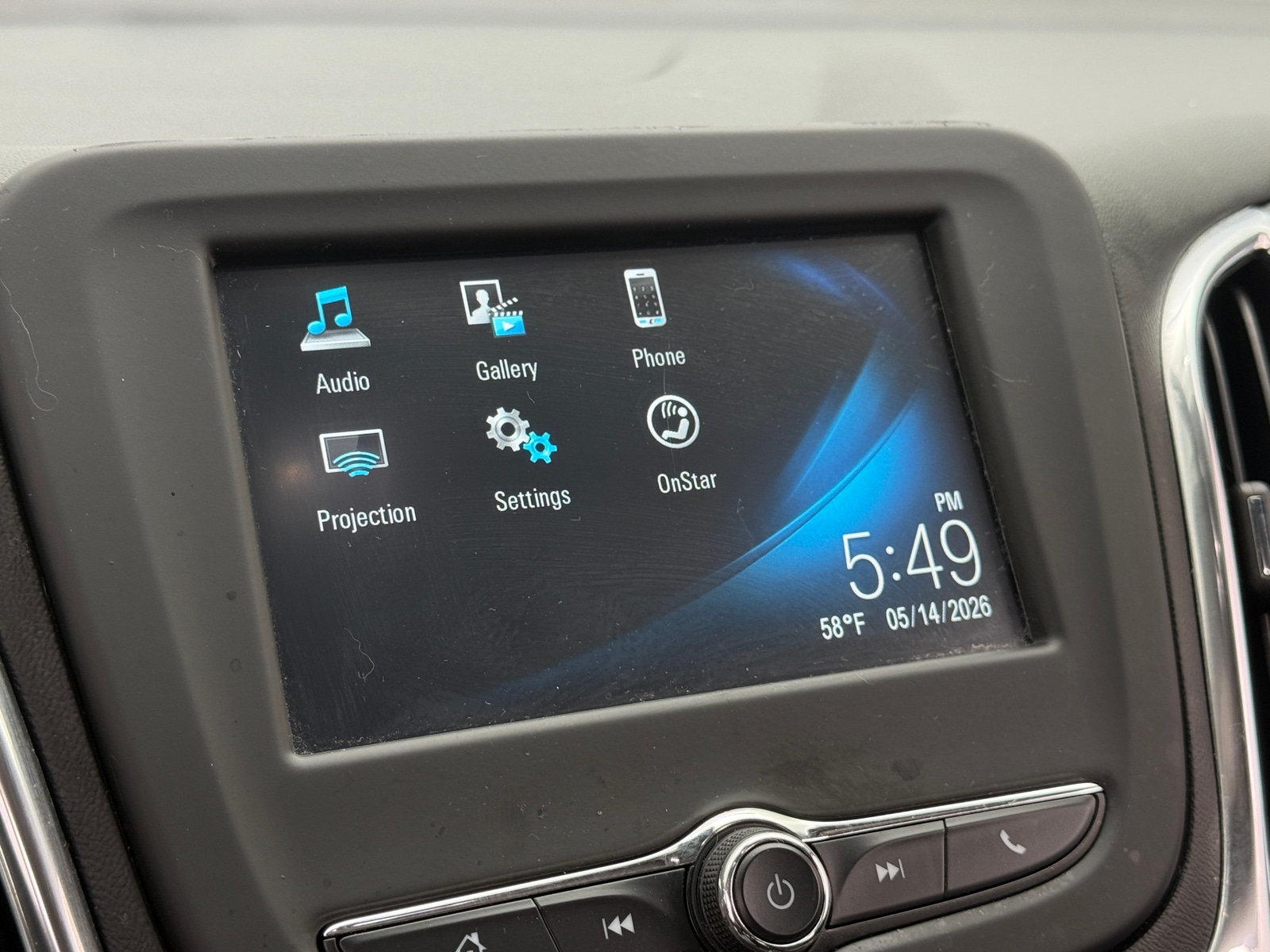 Thumbnail: 2018 Chevrolet Equinox - 4