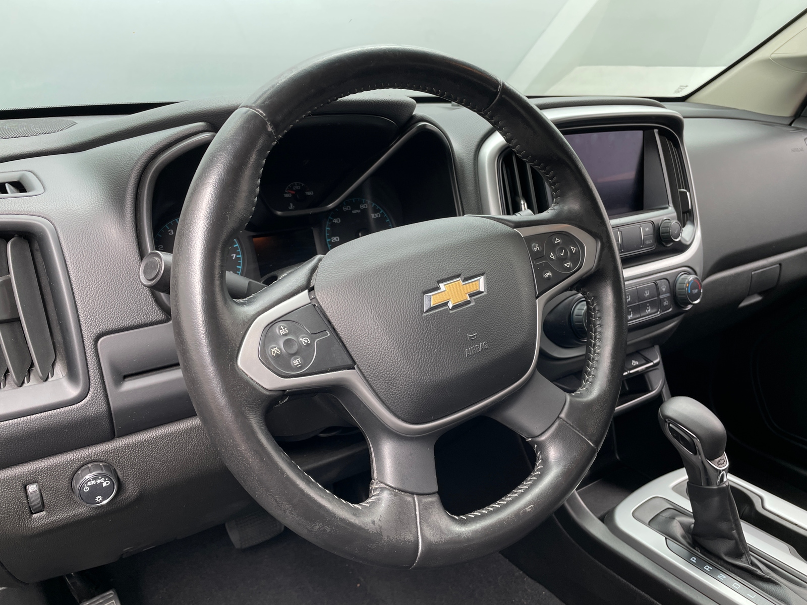 Thumbnail: 2022 Chevrolet Colorado - 5