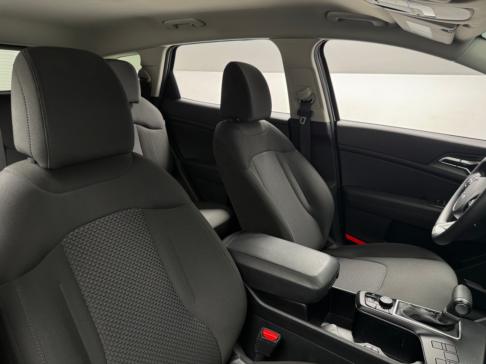 Thumbnail: 2025 Kia Sportage - 2
