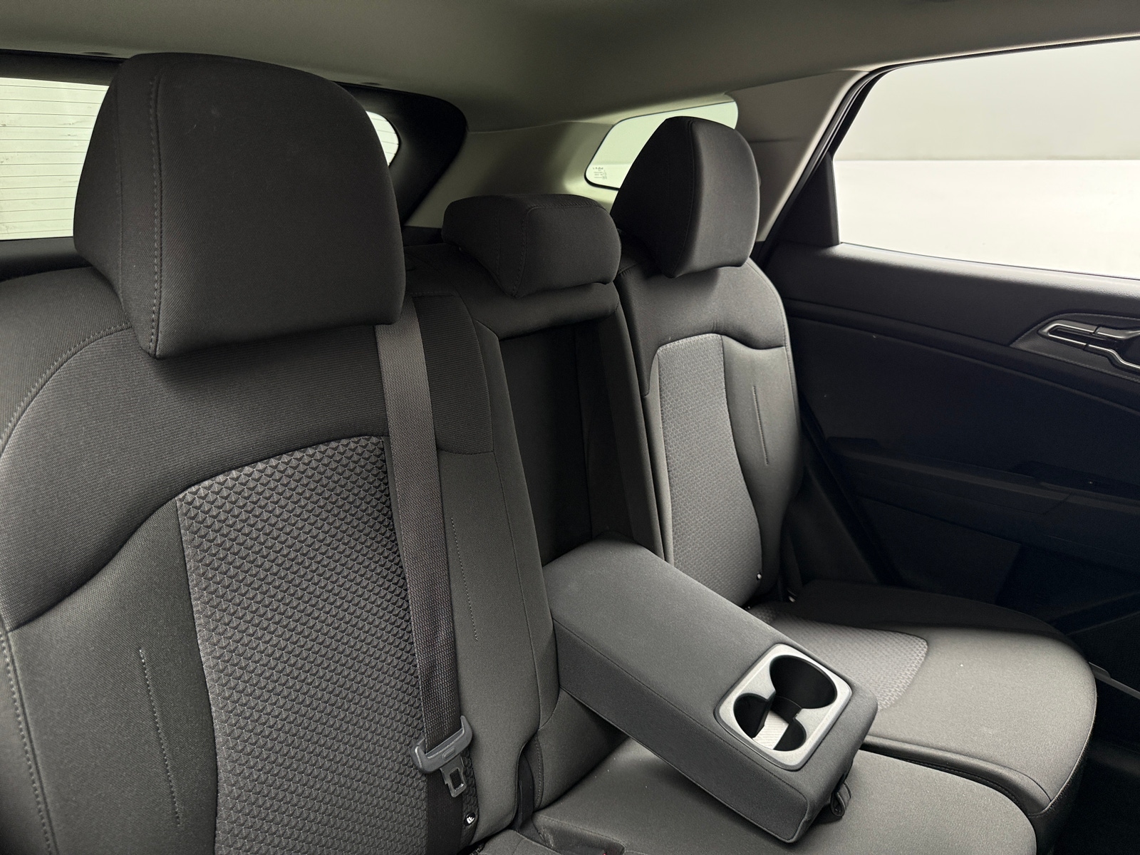 Thumbnail: 2025 Kia Sportage - 6