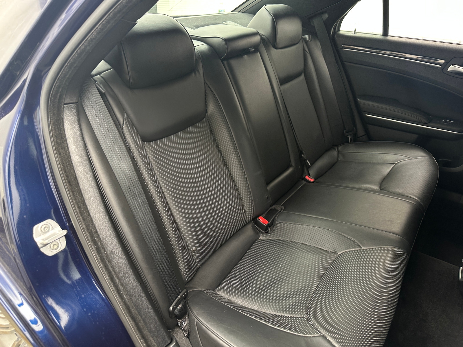 Thumbnail: 2013 Chrysler 300 - 5