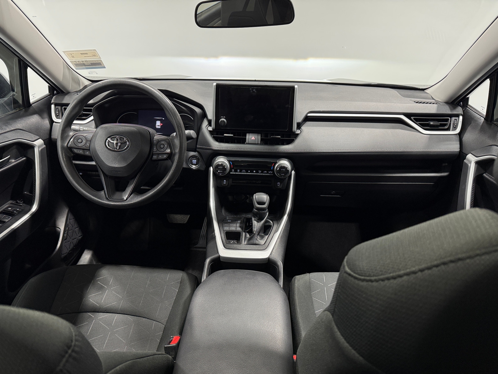 Thumbnail: 2023 Toyota RAV4 - 3
