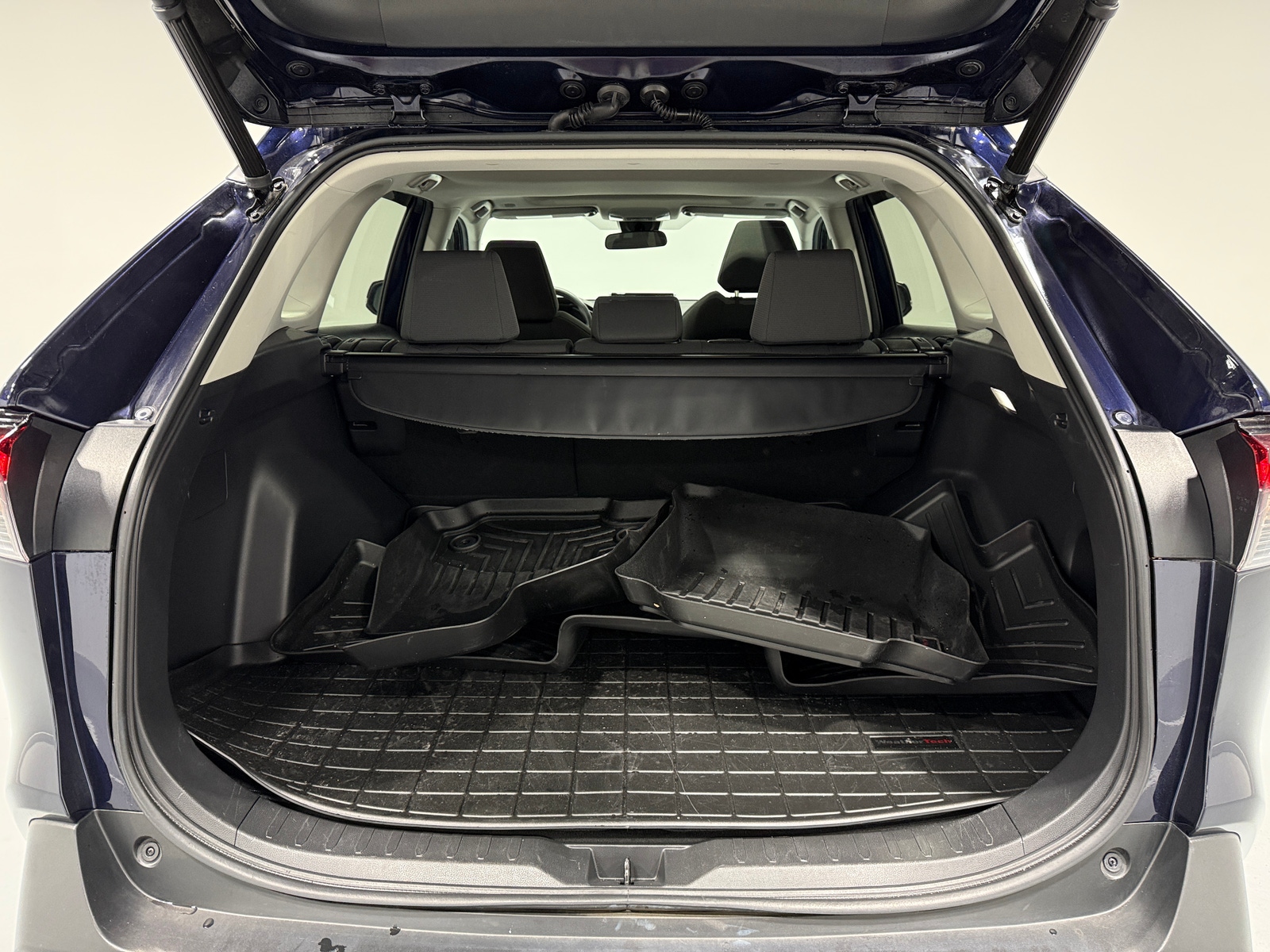Thumbnail: 2023 Toyota RAV4 - 7