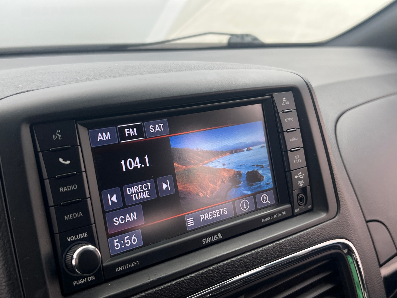 Thumbnail: 2019 Dodge Grand Caravan - 3