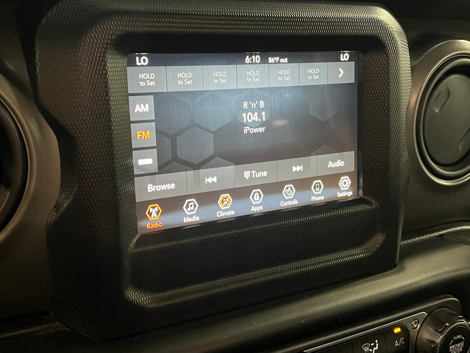 Thumbnail: 2022 Jeep Gladiator - 4