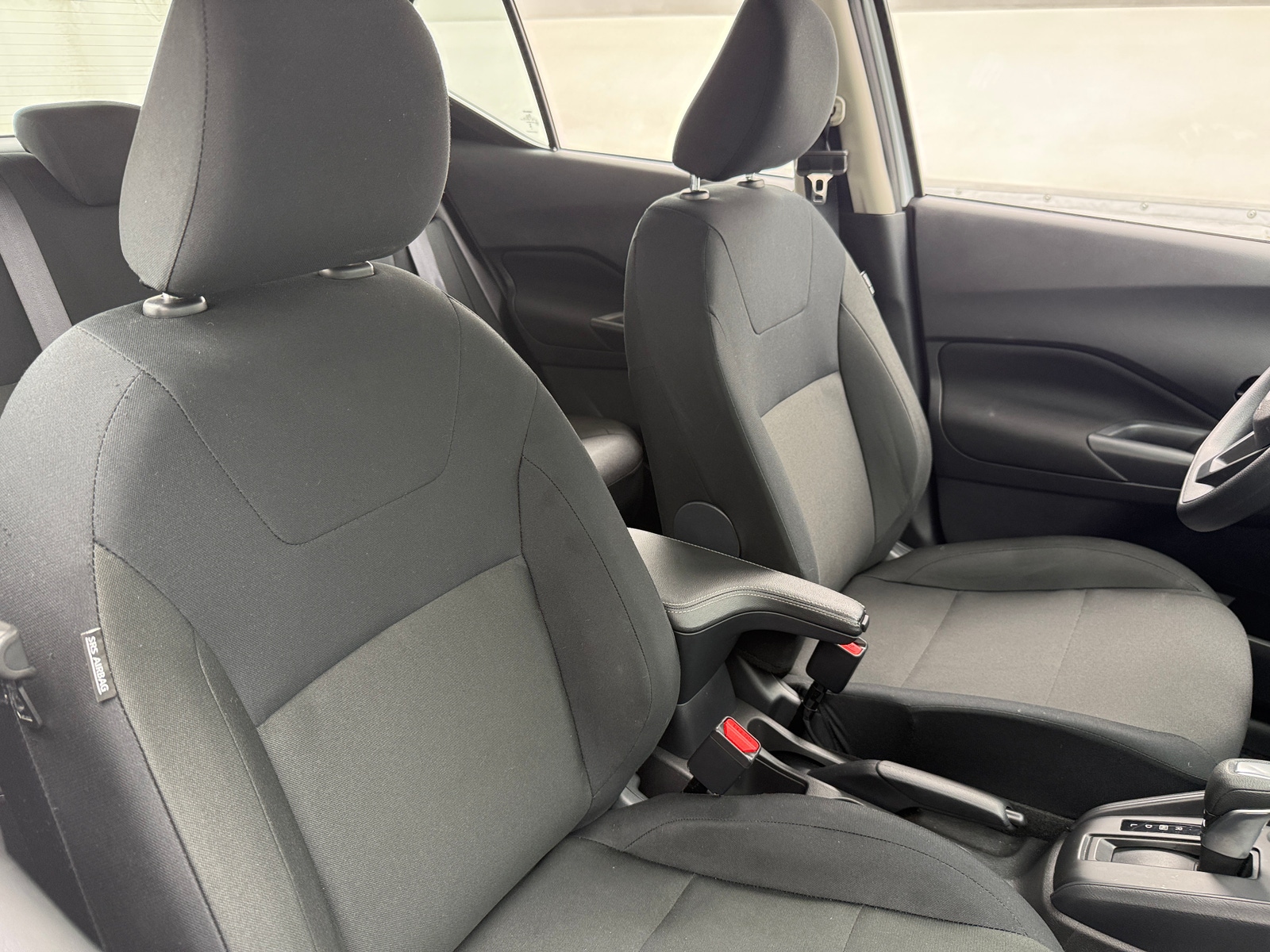 Thumbnail: 2025 Nissan Kicks - 2