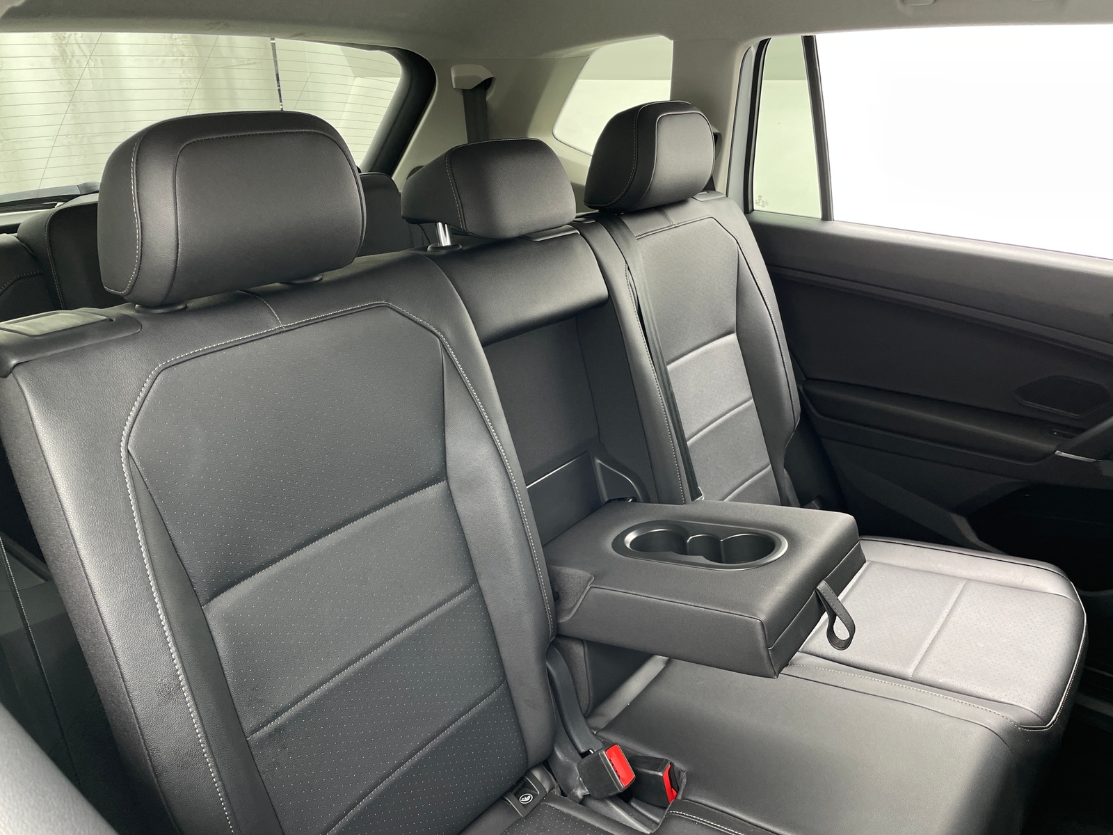 Thumbnail: 2020 Volkswagen Tiguan - 5