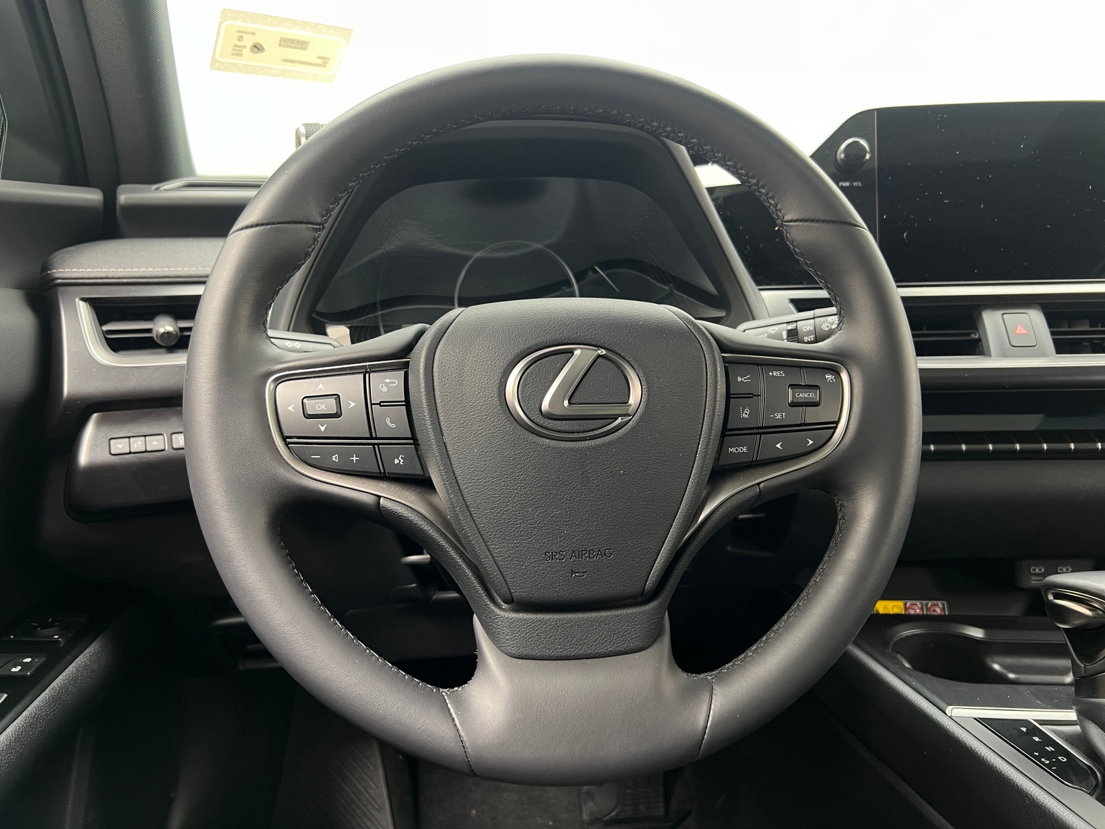 Thumbnail: 2024 Lexus UX - 4