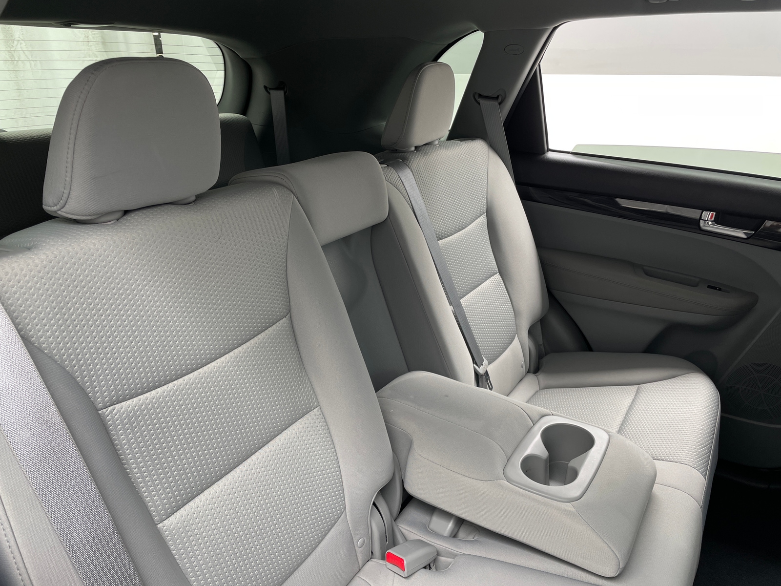 Thumbnail: 2012 Kia Sorento - 6