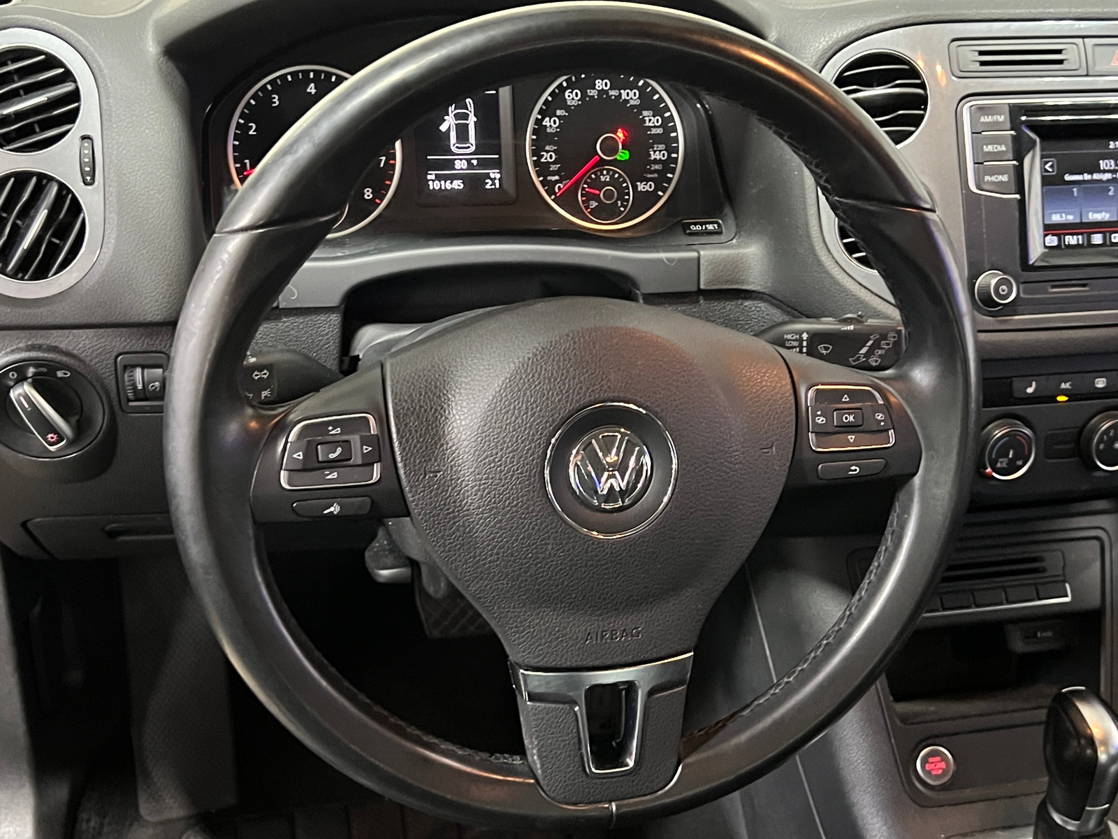 Thumbnail: 2016 Volkswagen Tiguan - 5
