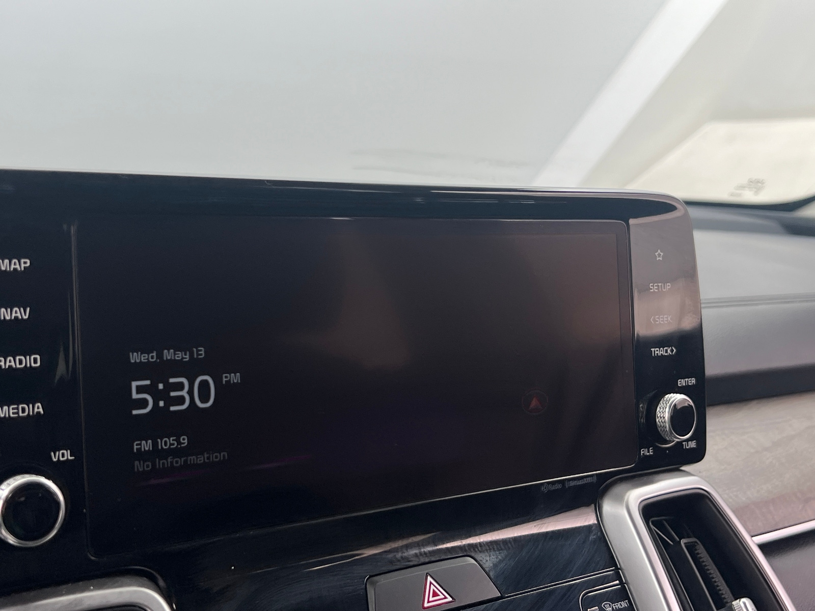 Thumbnail: 2023 Kia Sorento - 3