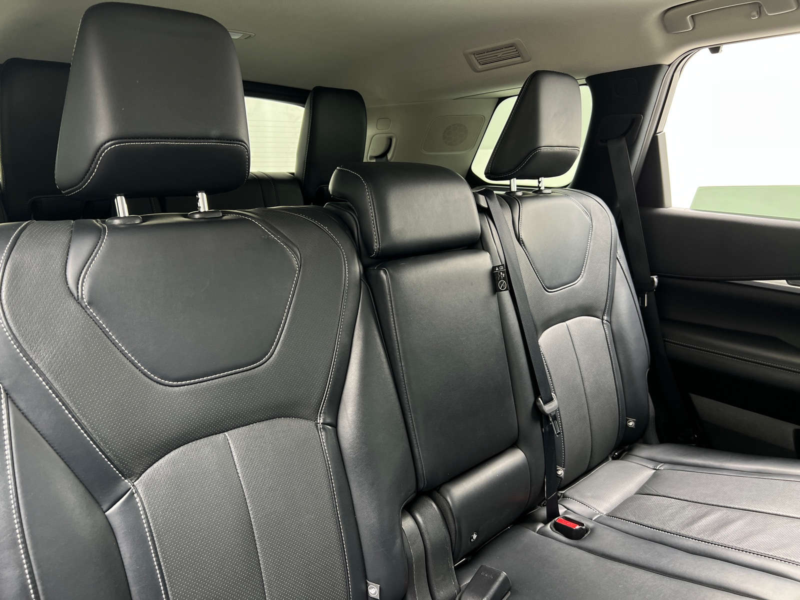 Thumbnail: 2023 INFINITI QX60 - 5