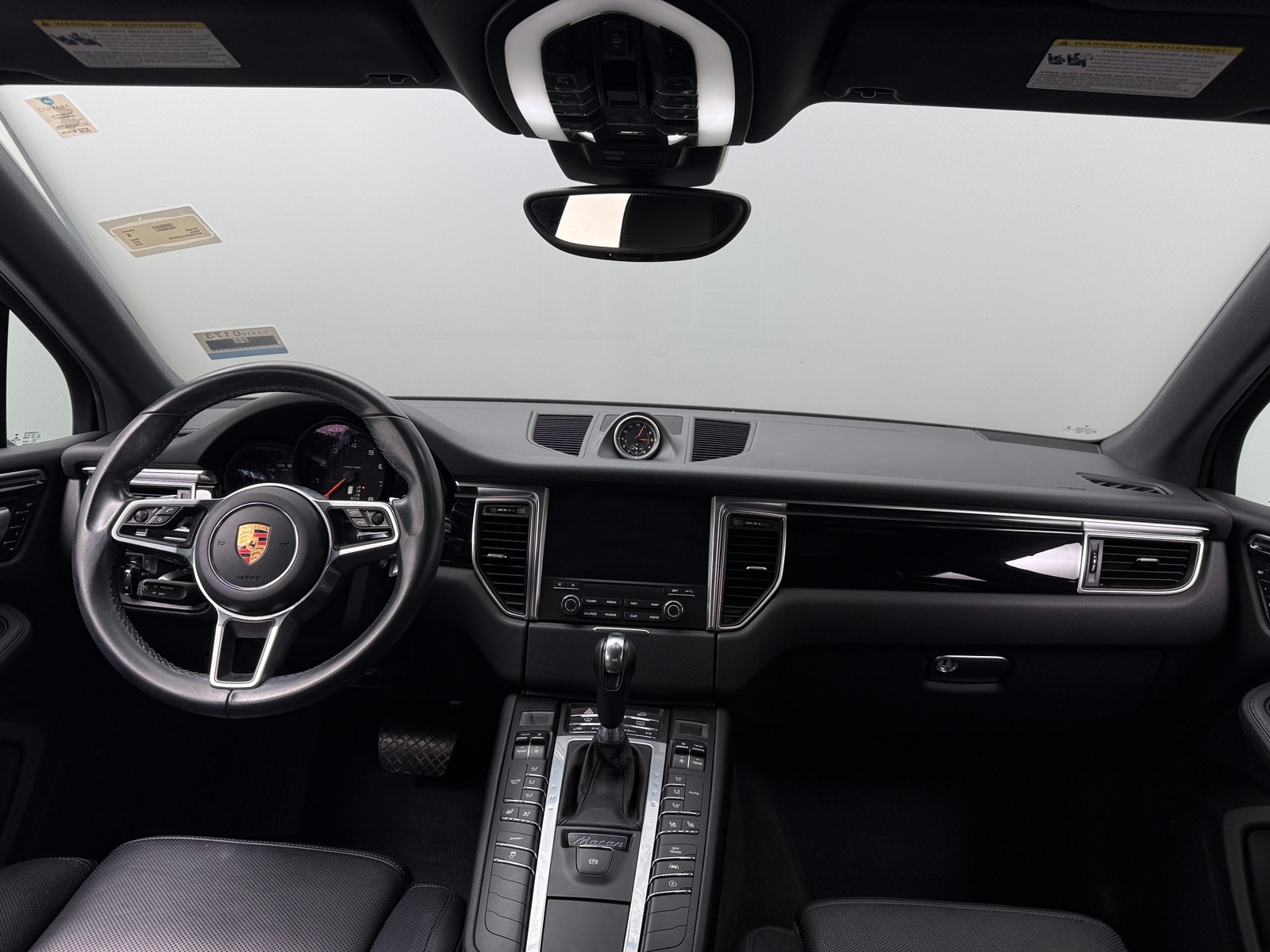 Thumbnail: 2018 Porsche Macan - 2