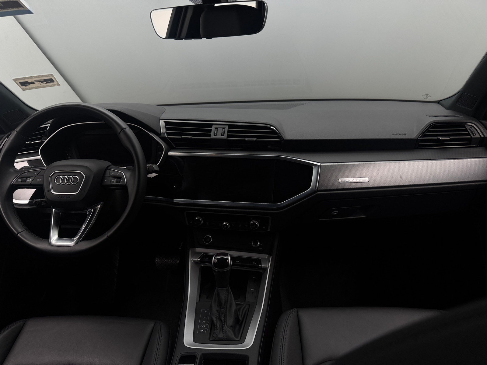 Thumbnail: 2024 Audi Q3 - 2