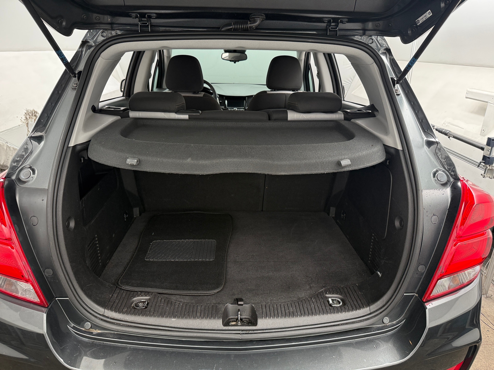 Thumbnail: 2018 Chevrolet Trax - 7