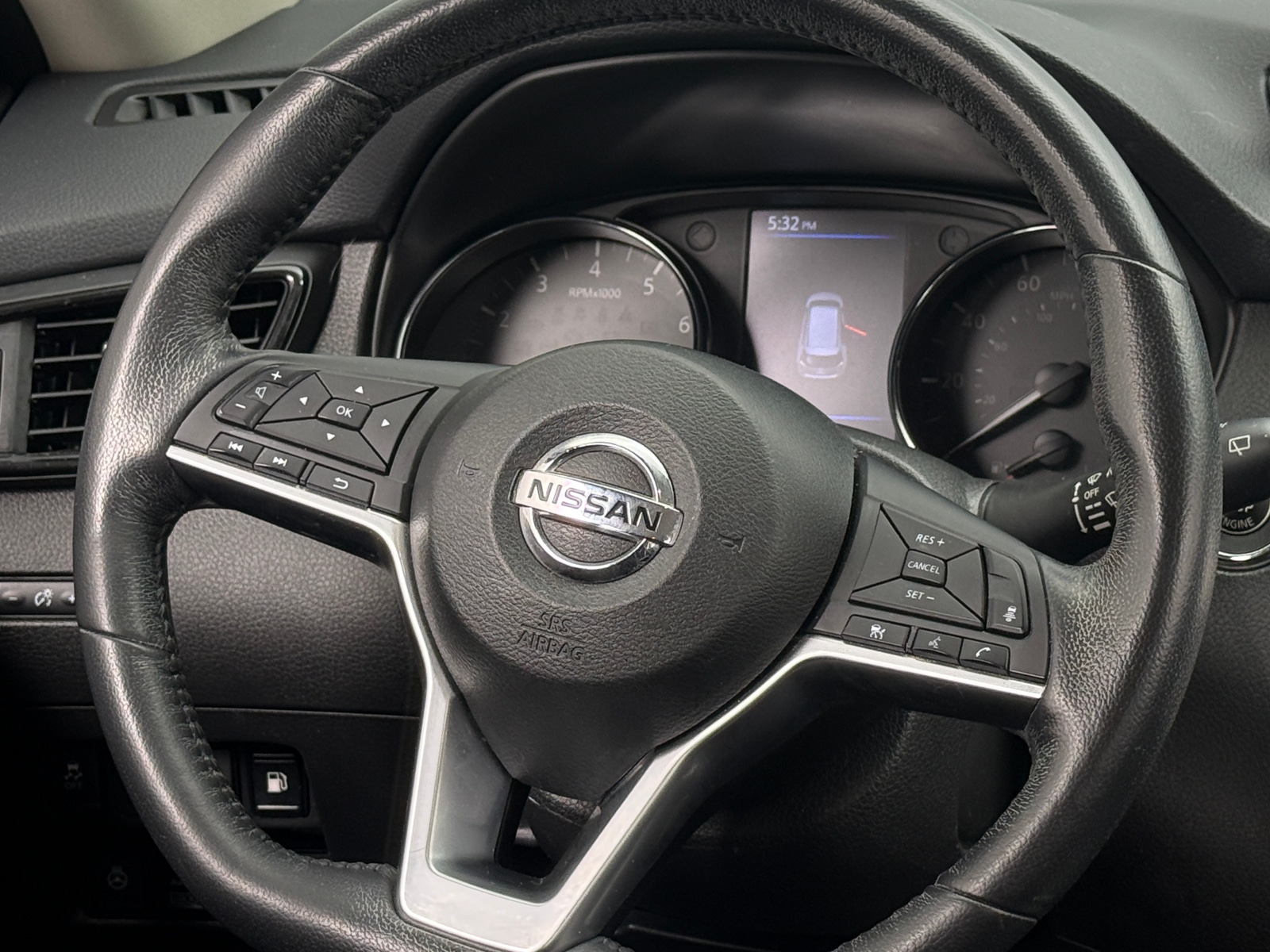 Thumbnail: 2018 Nissan Rogue - 5