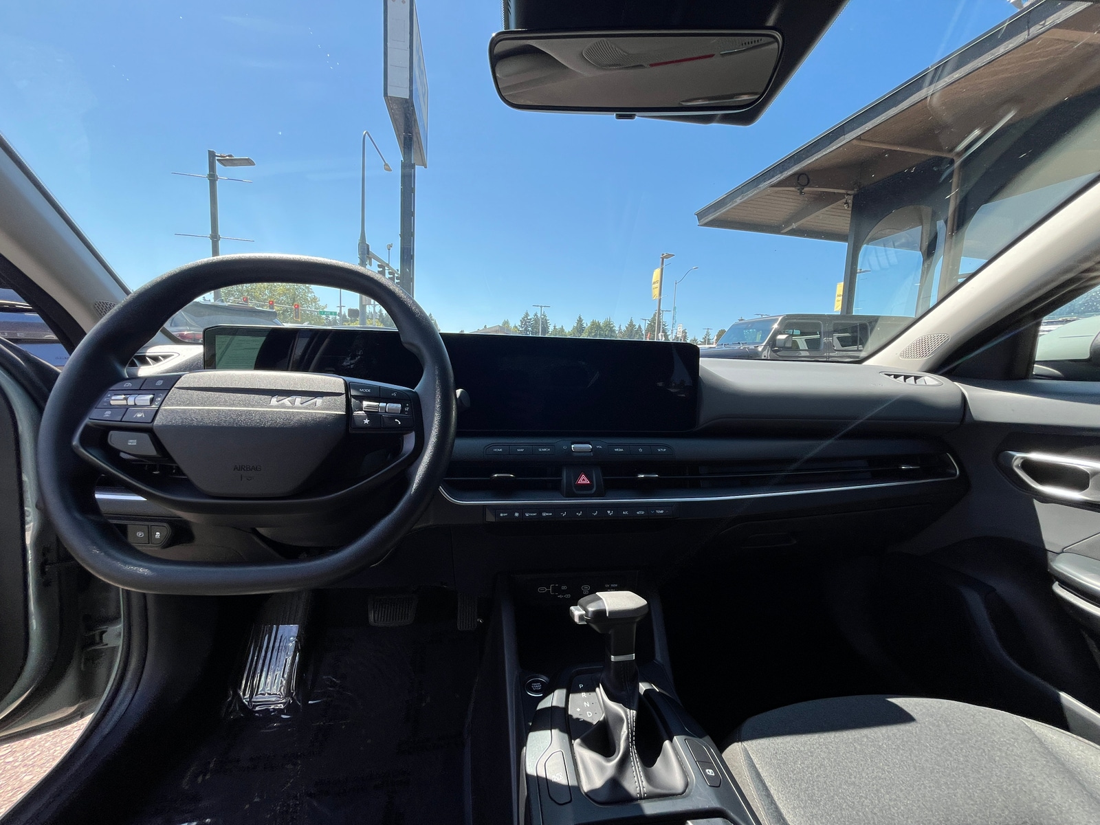 Thumbnail: 2025 Kia K4 - 3