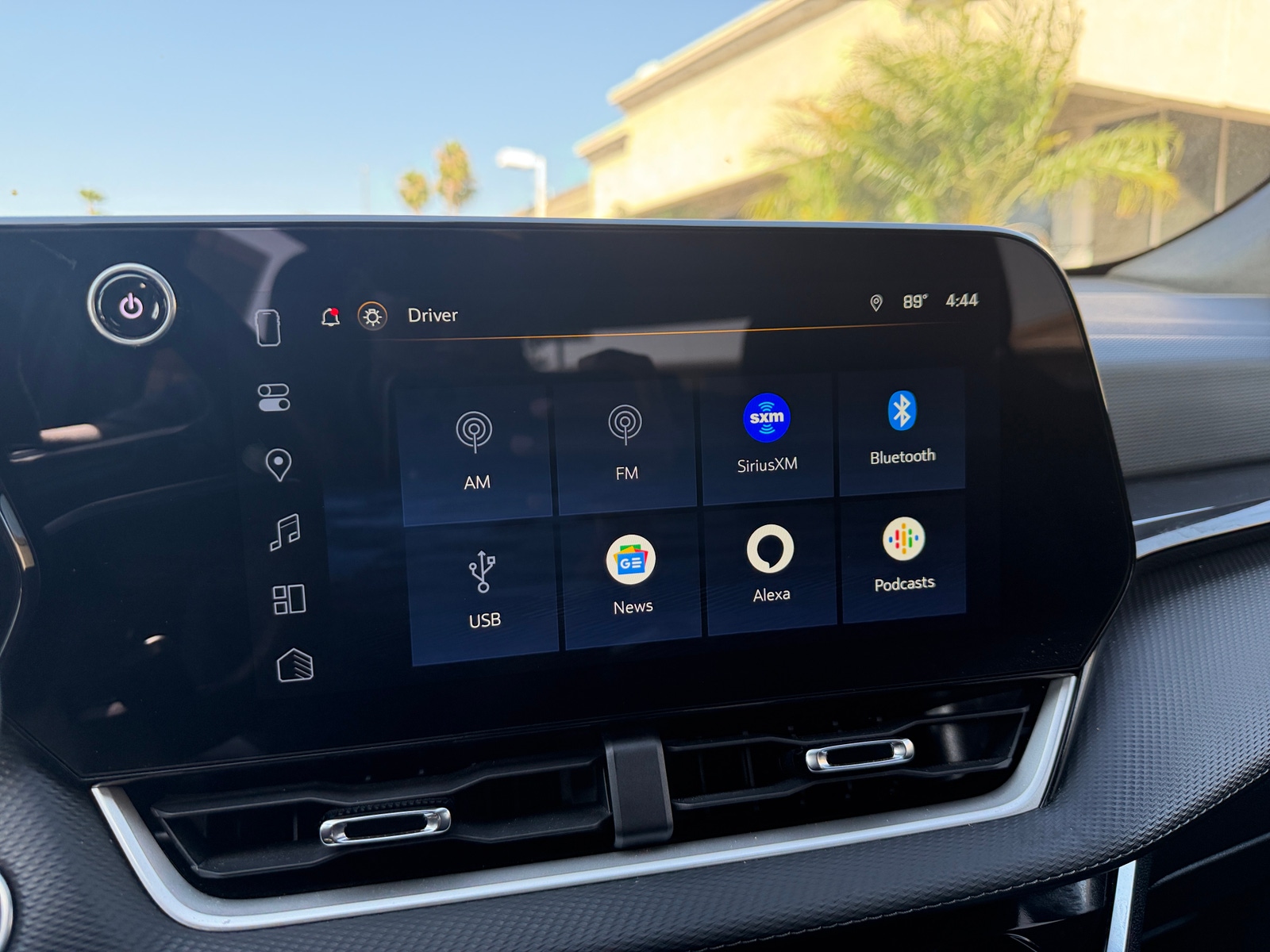 Thumbnail: 2025 Chevrolet Equinox - 4