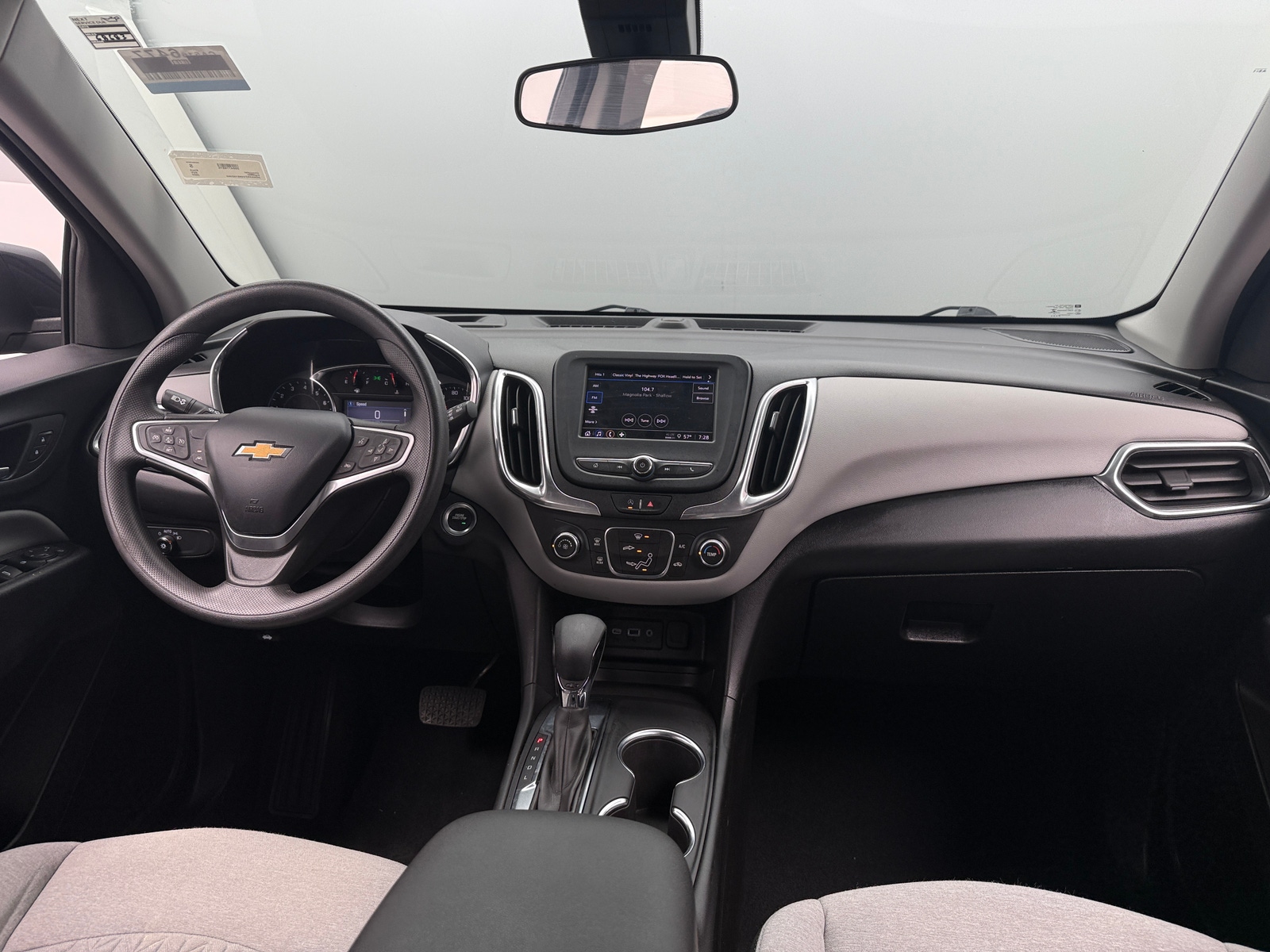 Thumbnail: 2022 Chevrolet Equinox - 3
