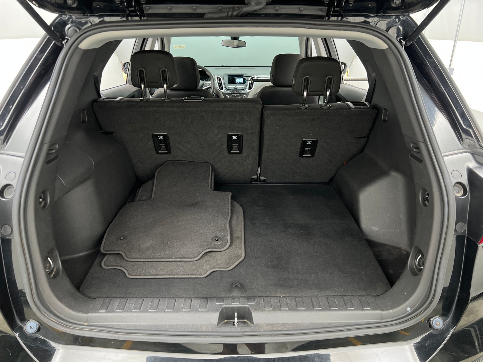 Thumbnail: 2019 Chevrolet Equinox - 7