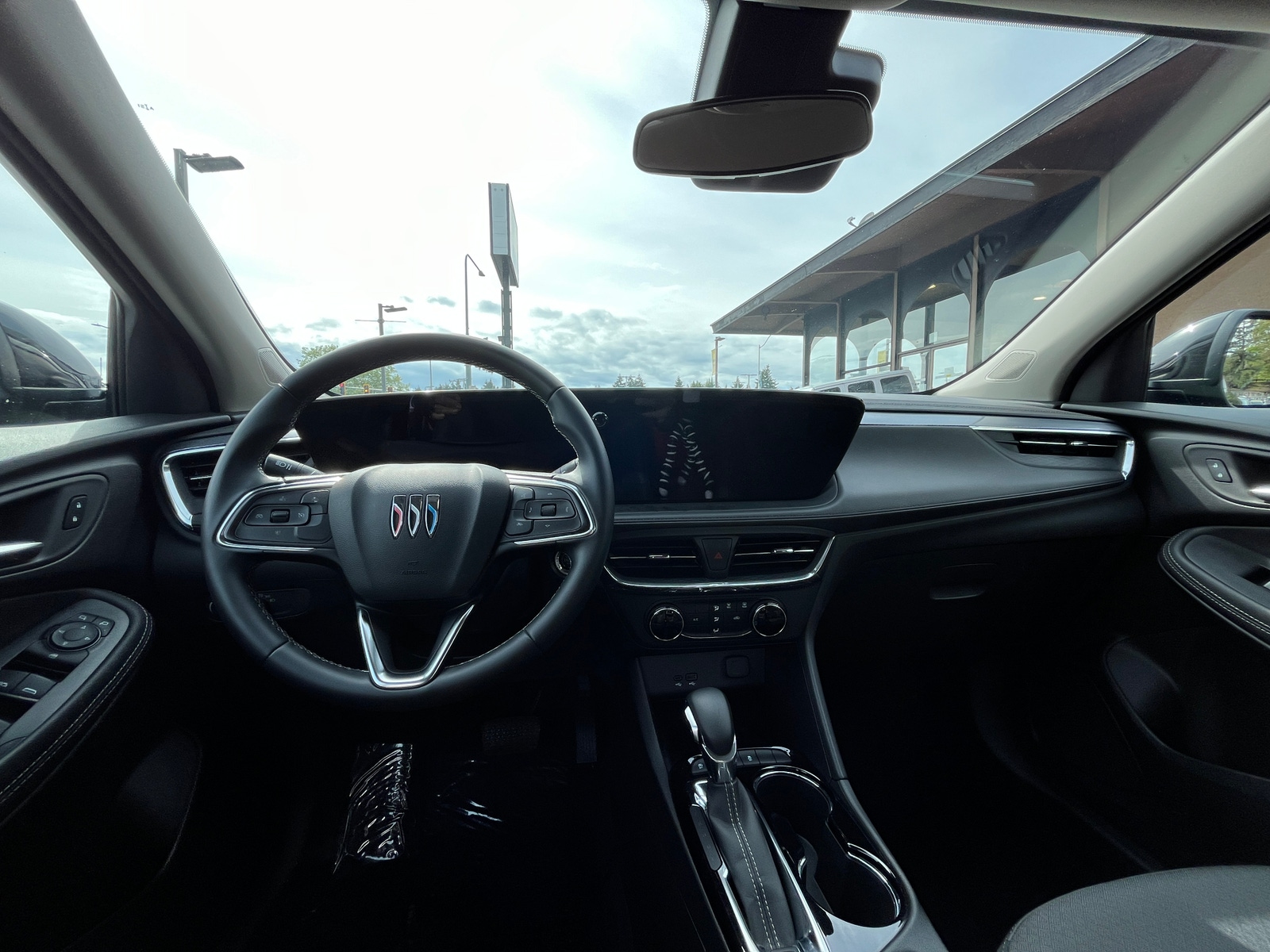 Thumbnail: 2025 Buick Encore GX - 3