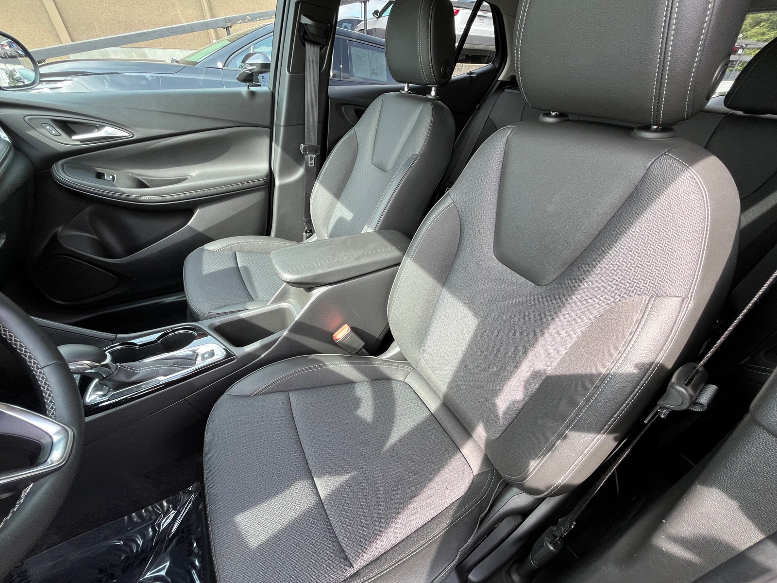 Thumbnail: 2025 Buick Encore GX - 2
