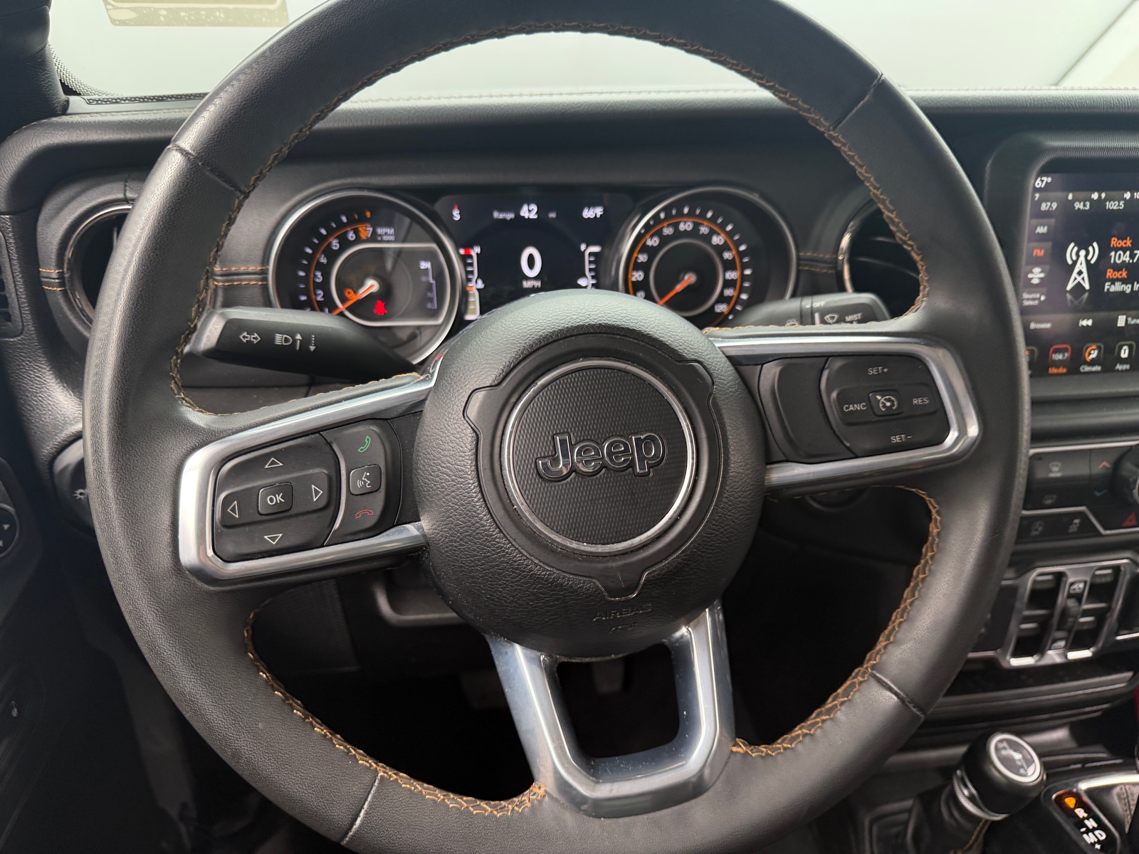 Thumbnail: 2023 Jeep Gladiator - 4