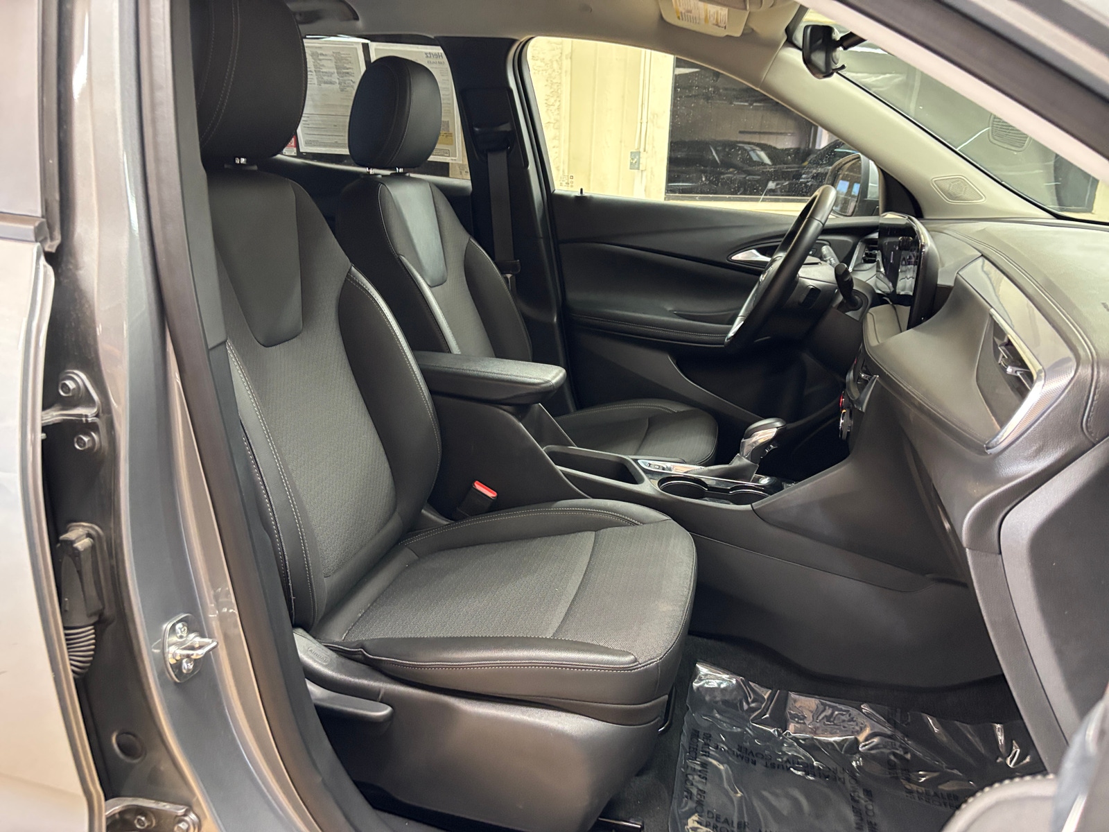 Thumbnail: 2025 Buick Encore GX - 2
